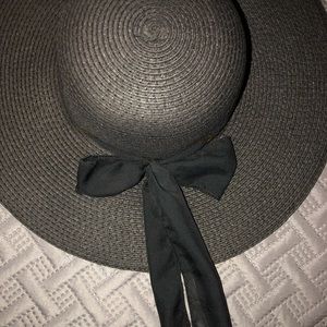 NWT Sun hat with ribbon accent